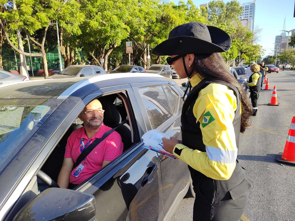 Fiscalização de trânsito na Região Metropolitana de Fortaleza