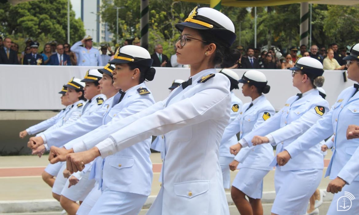 Banda dos Fuzileiros Navais em cerimônia militar