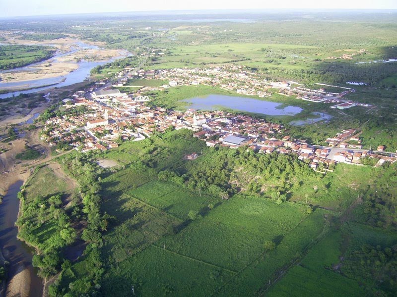 Vista aérea da cidade de Jaguaribe CE, em dia claro