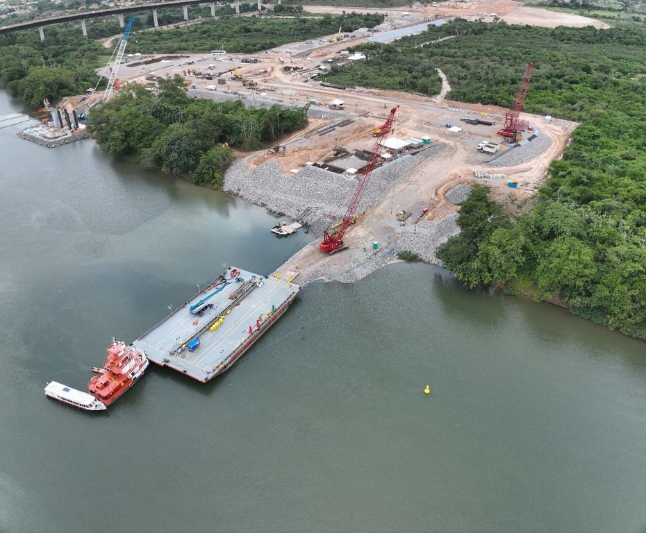 Ponte sobre o Rio Tocantins em Marabá (PA), ao entardecer