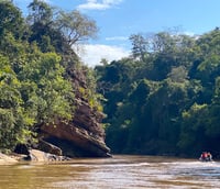 Paisagem do Rio Taquari em Coxim MS
