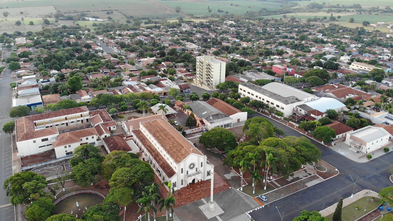 É uma imagem do post com o título Concurso Centenário do Sul (PR) 2025: 9 vagas e cadastro de reserva