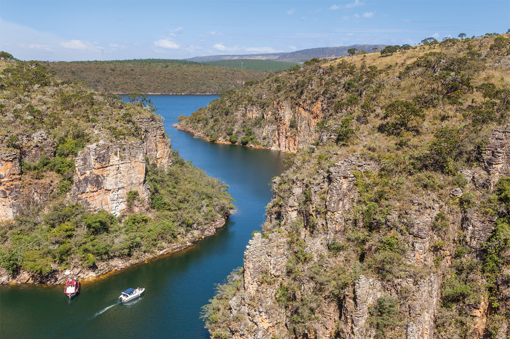 Paisagem da região do Lago de Furnas e Serra da Canastra