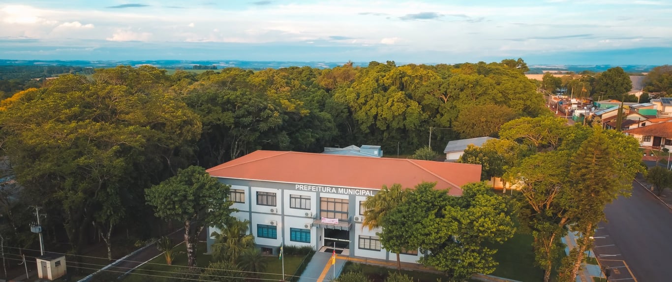 Fachada da Prefeitura de Tuparendi, RS