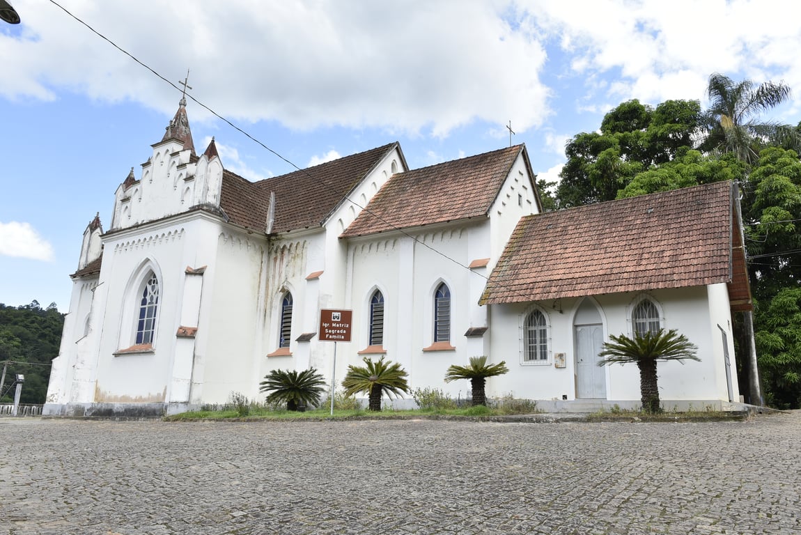 É uma imagem do post com o título Prefeitura de Leopoldina MG abre processo seletivo simplificado com 6 vagas