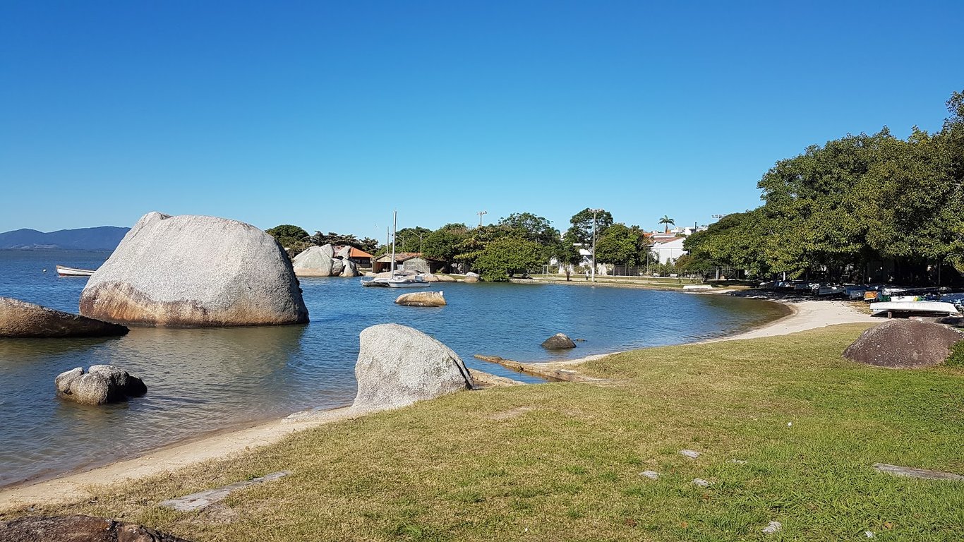 Praia em Florianópolis SC ao amanhecer