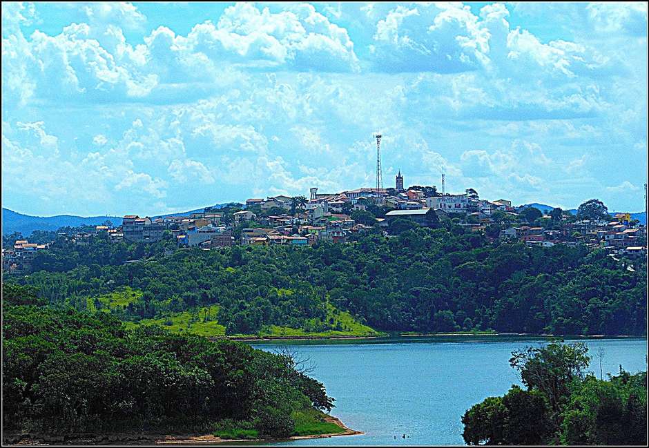 Vista de Nazaré Paulista e Represa Atibainha