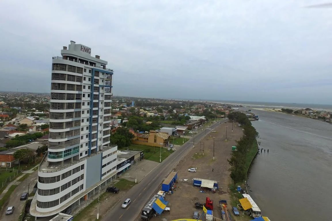 Vista do Litoral Norte do RS, representando a região urbana costeira