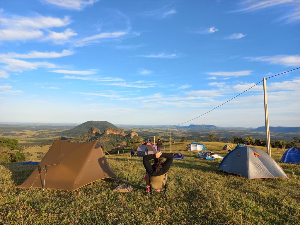 Cuesta de Botucatu, vista do mirante Pedra do Índio, em Pardinho SP