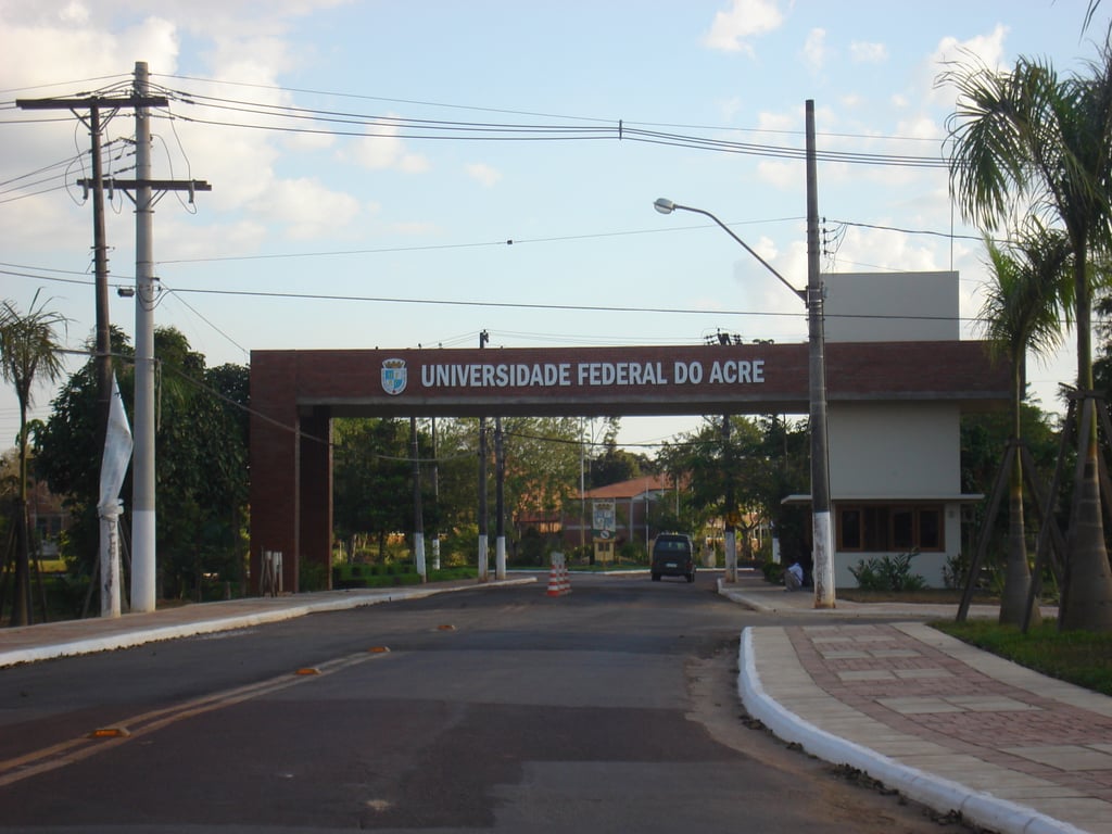 Entrada da Universidade Federal do Acre, em Rio Branco