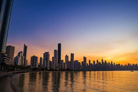Orla e skyline de Balneário Camboriú SC
