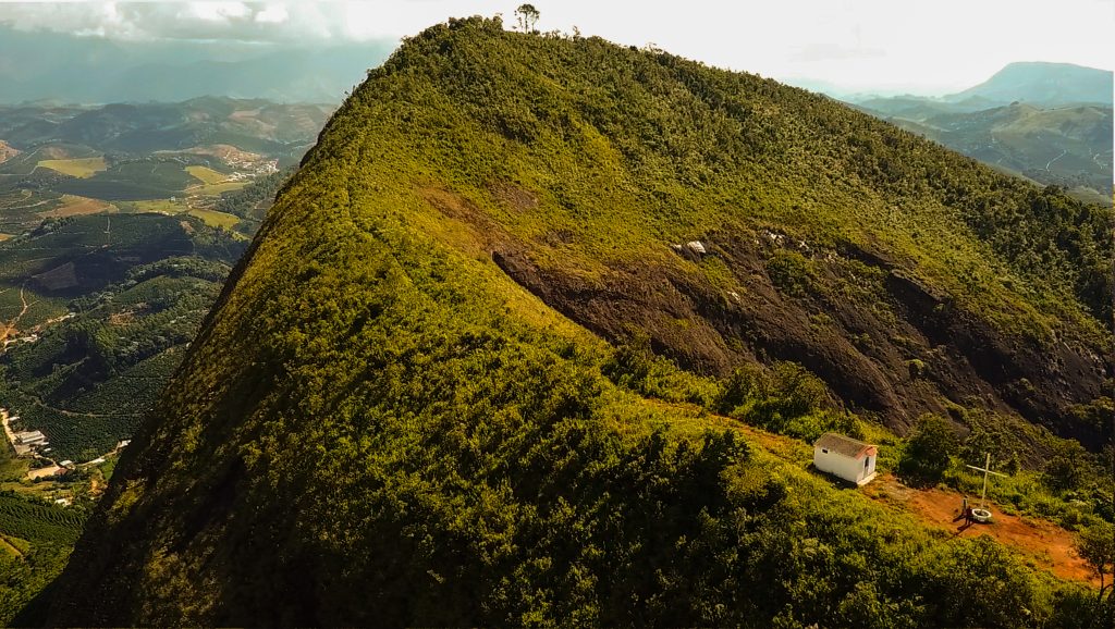 É uma imagem do post com o título Processo seletivo Irupi ES abre cadastro de reserva para fisioterapeuta