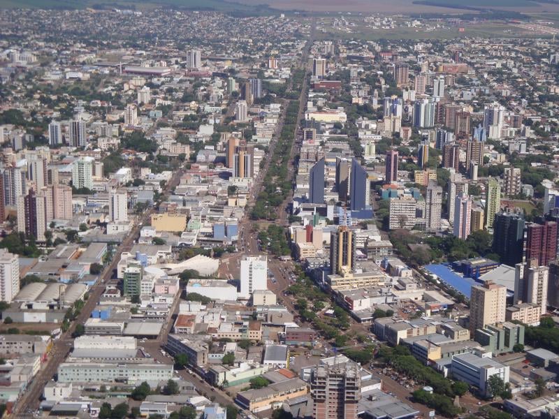 Vista aérea de Cascavel ao entardecer