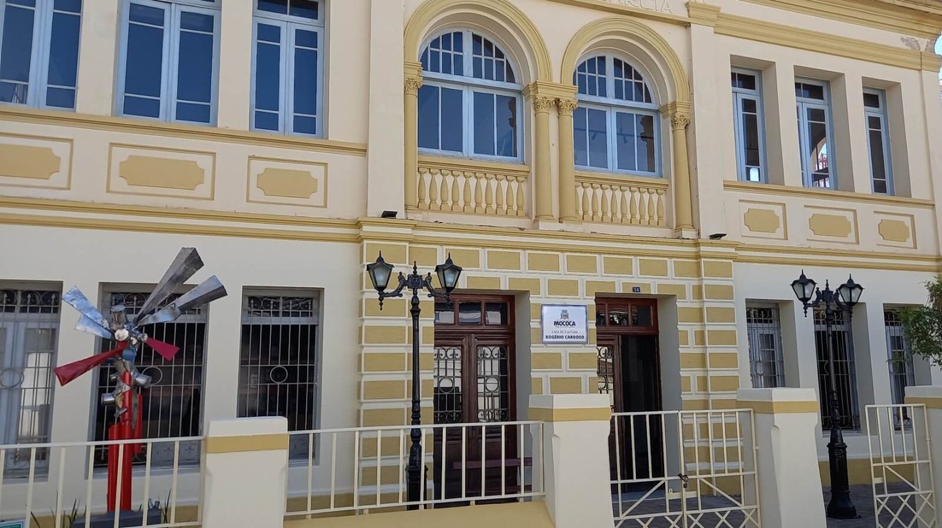 Fachada da Casa de Cultura Rogério Cardoso em Mococa SP, com arquitetura tradicional