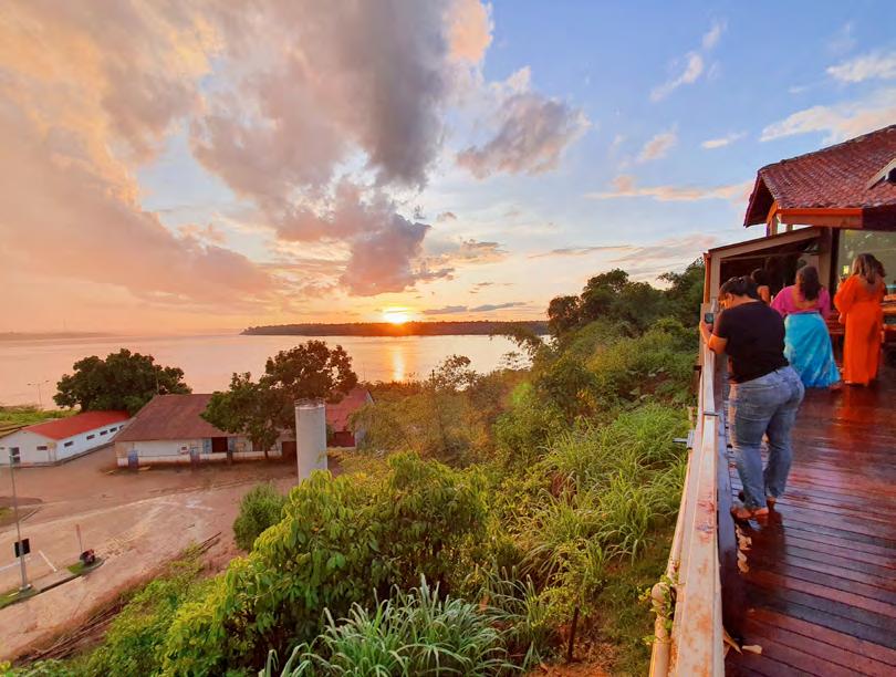 Vista urbana ao entardecer na região Norte