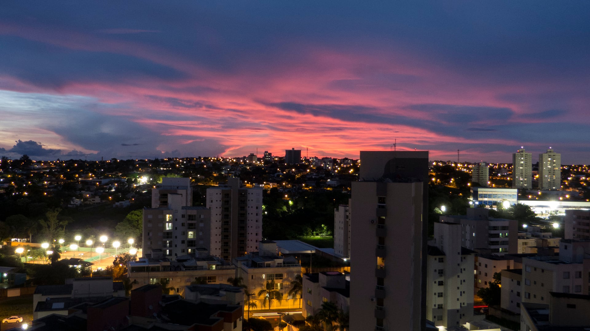 Skyline de Uberlândia MG ao pôr do sol