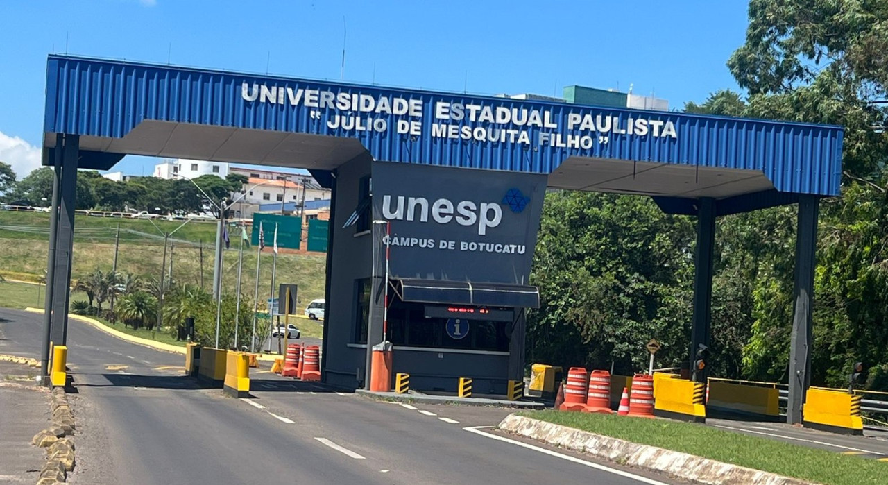 Entrada do campus da UNESP em Botucatu
