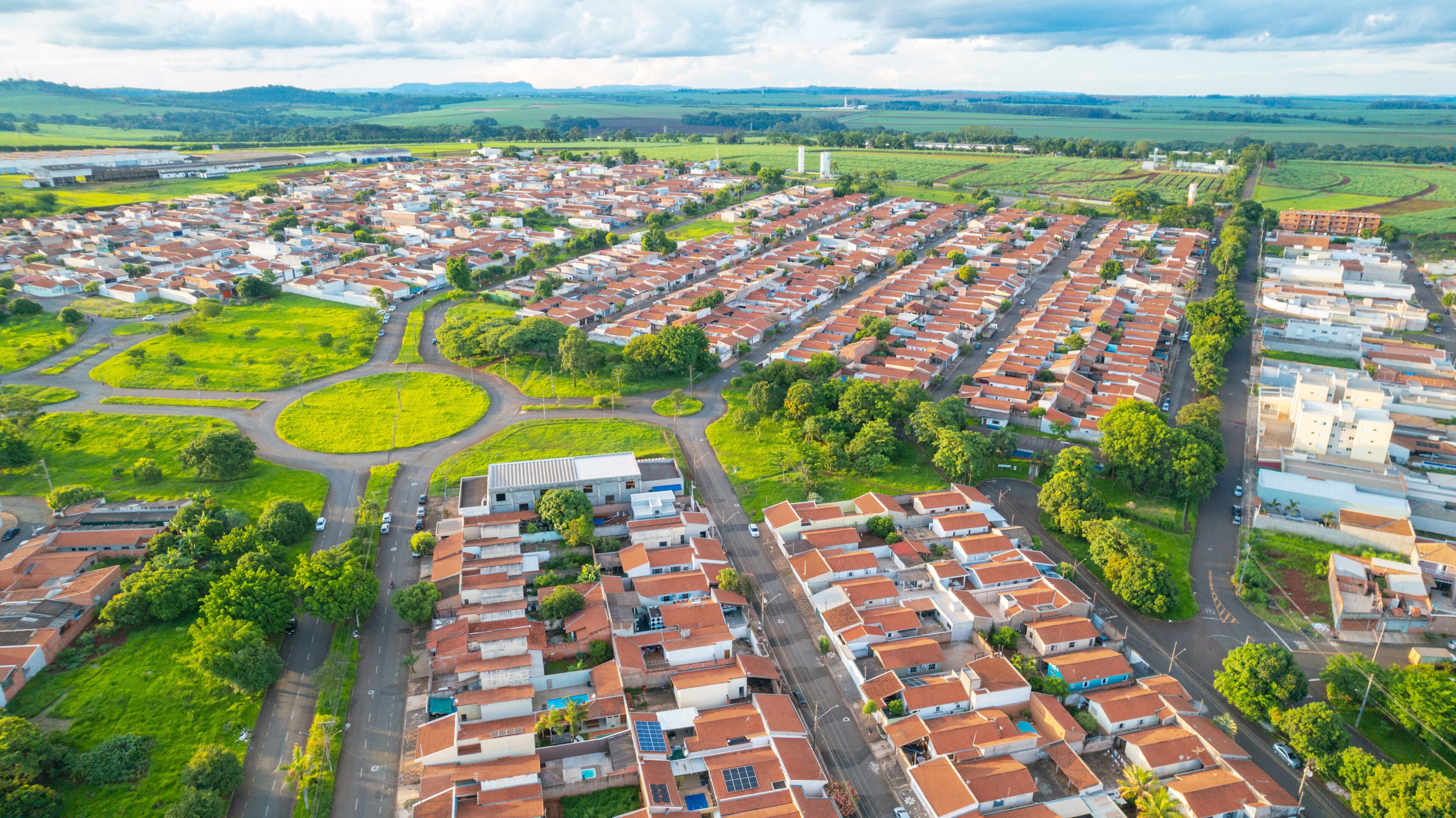 Malha urbana e áreas verdes em Taquaritinga SP