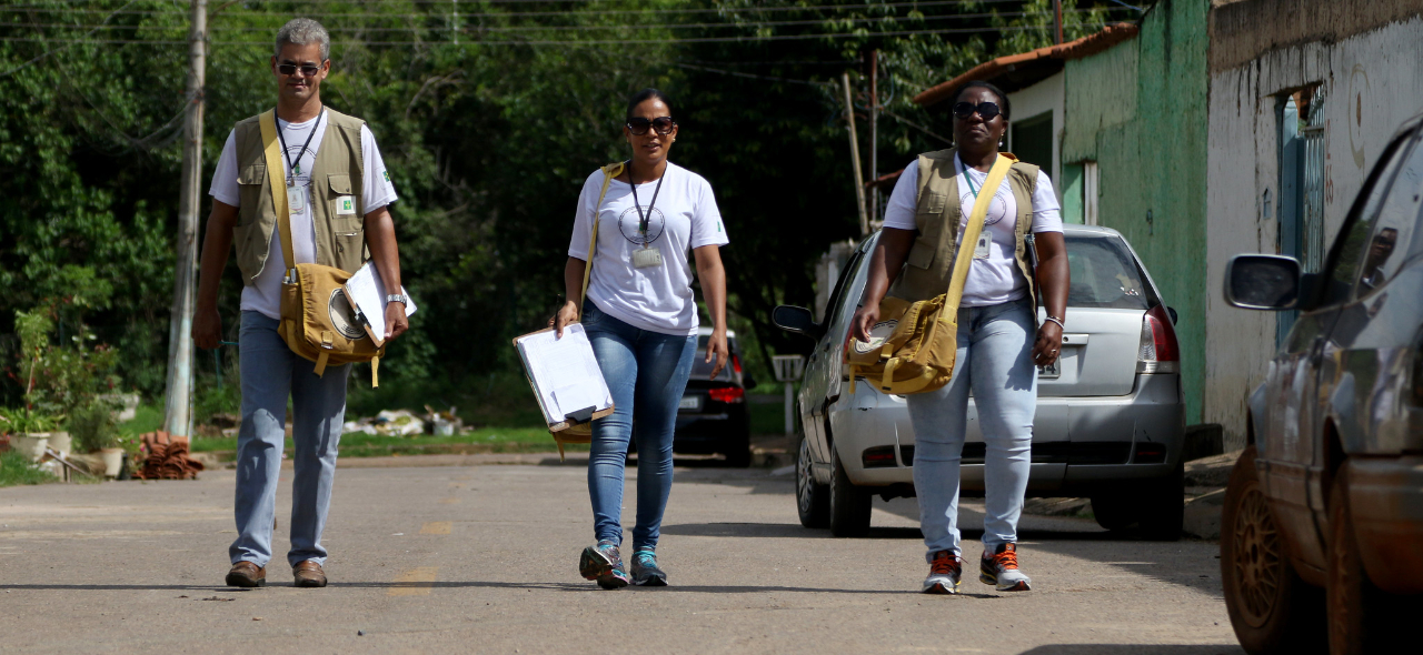 Agentes comunitários de saúde em atividade em área urbana
