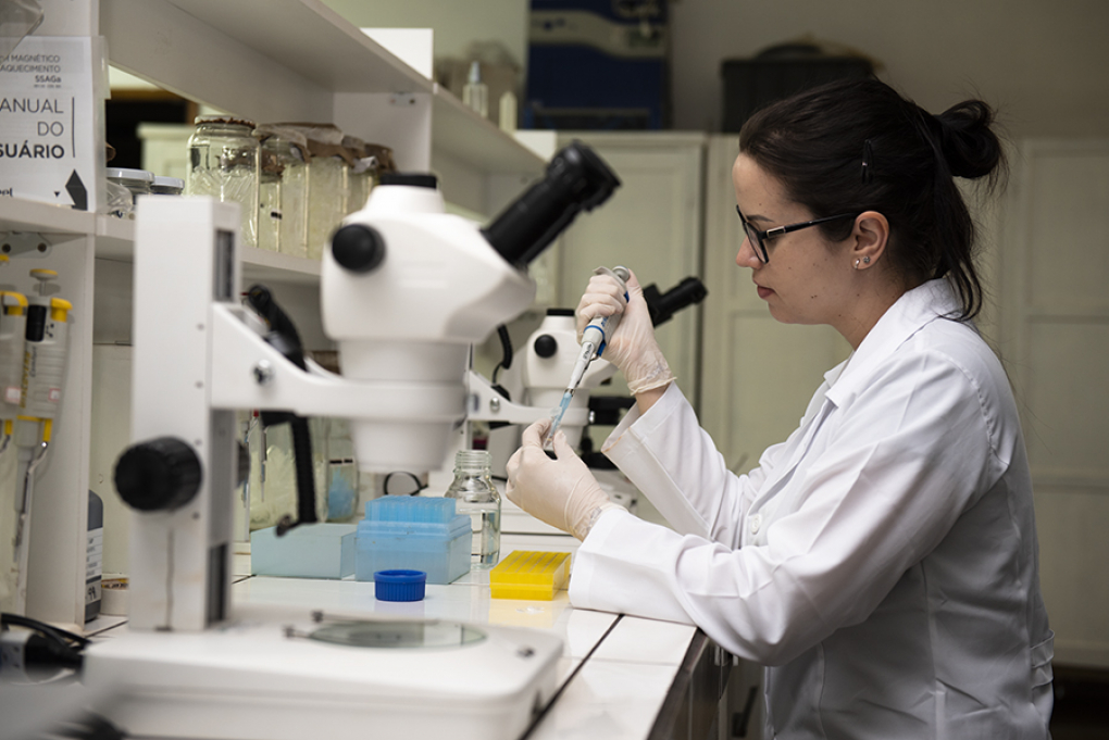 Pesquisa em laboratório de bioquímica
