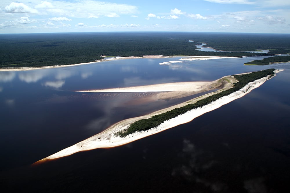 Arquipélago de Anavilhanas no Rio Negro, próximo a Novo Airão