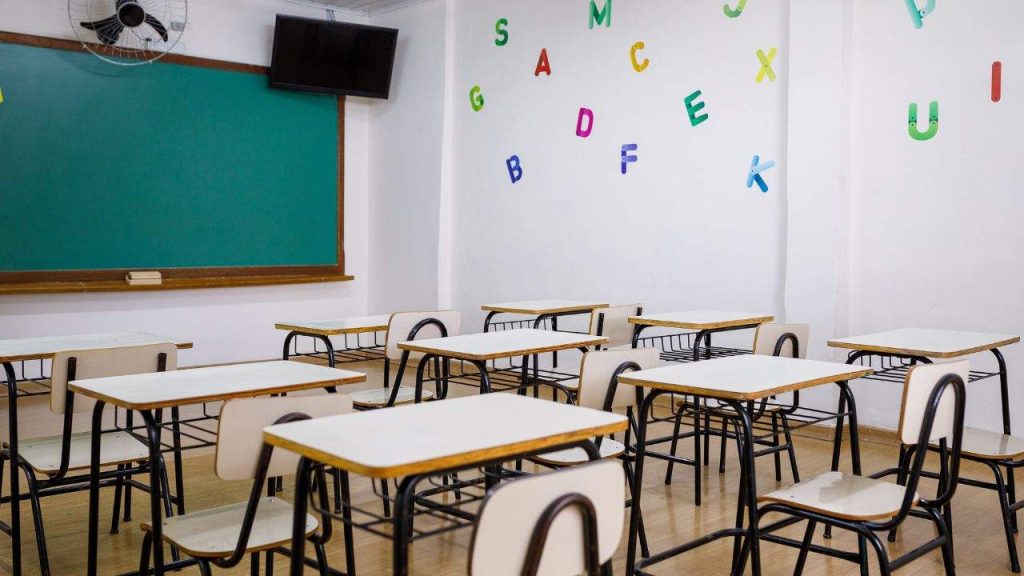 Sala de aula pública no Brasil