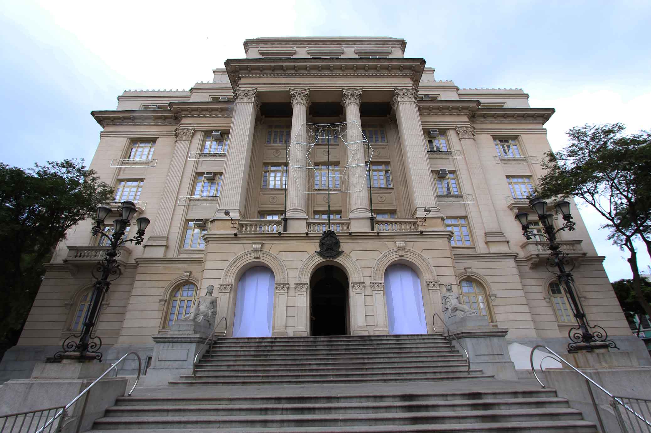 Fachada histórica do Paço Municipal de Santos