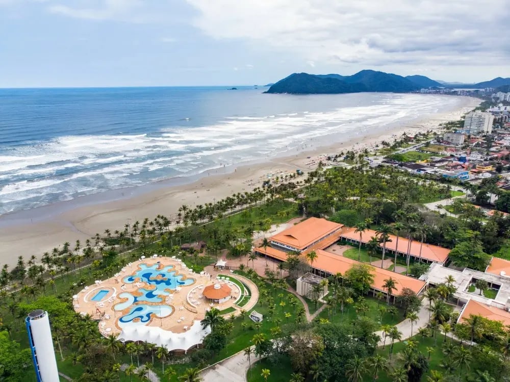 Vista aérea de Bertioga, litoral de São Paulo