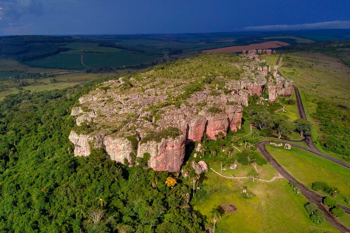 Formações areníticas do Parque Estadual de Vila Velha em Ponta Grossa PR
