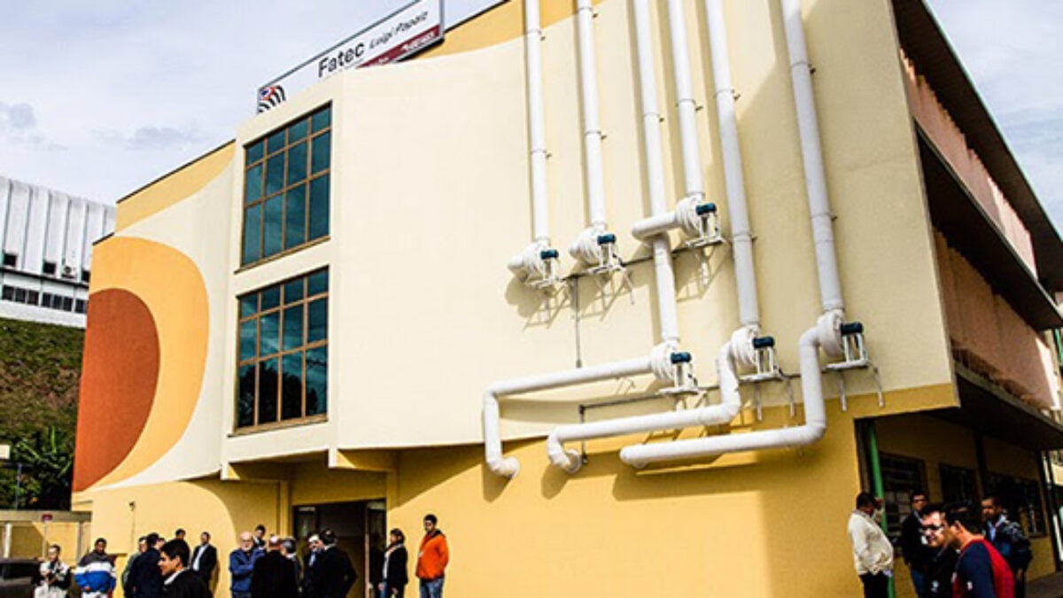 Fachada da Fatec Diadema