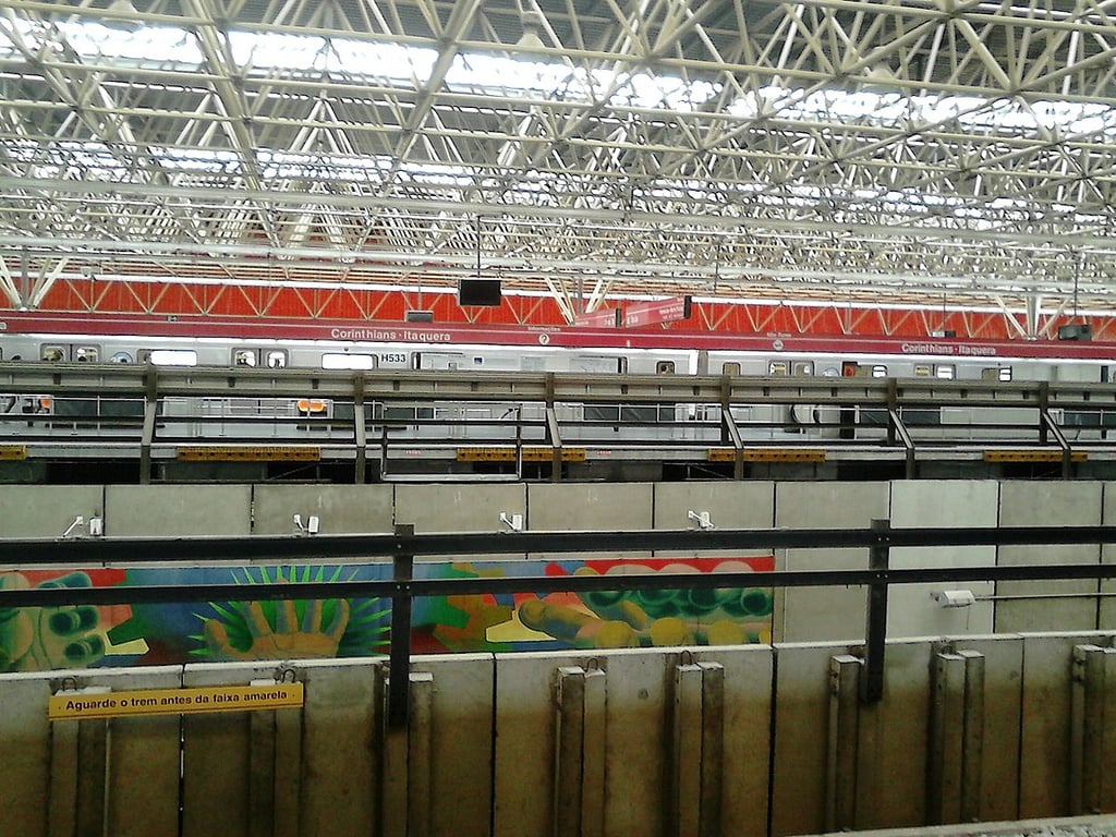 Estação Corinthians-Itaquera e entorno urbano, na Zona Leste de São Paulo