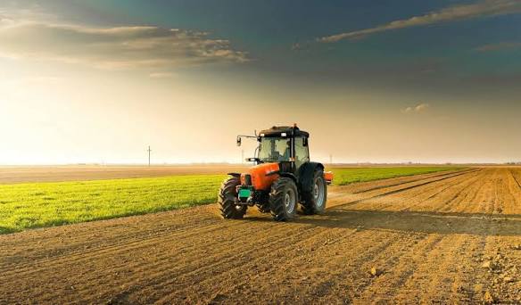 Prefeitura de Alegria RS abre processo seletivo com 2 vagas para tratorista agrícola