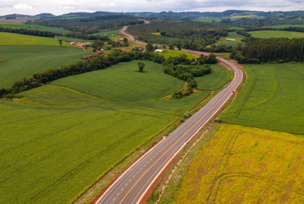 É uma imagem do post com o título Prefeitura de Santa Helena SC abre concurso e seletivo com vagas em 2026