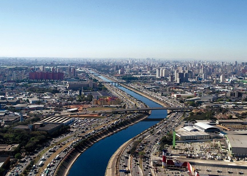 Vista aérea de Anhembi SP com o Rio Tietê ao fundo