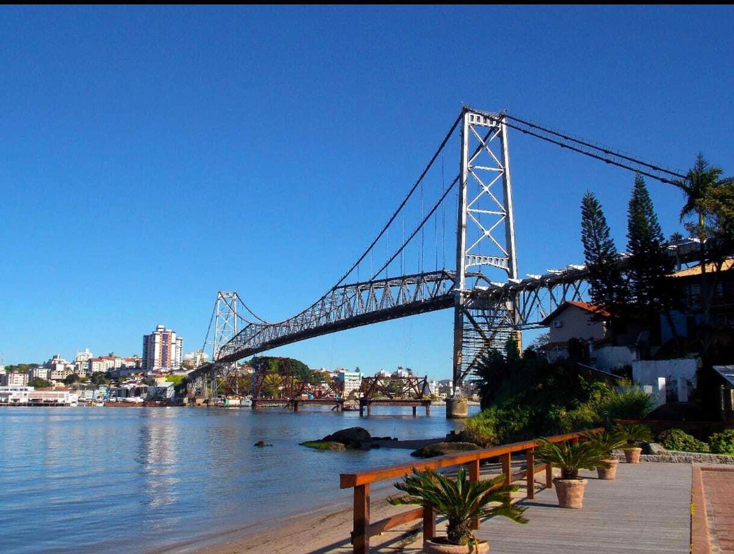 FAHECE Florianópolis SC abre processo seletivo para auxiliar administrativo PCD