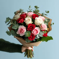 Love Letters Rose Bouquet — view 4