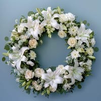 Serenity Classic Wreath — view 3