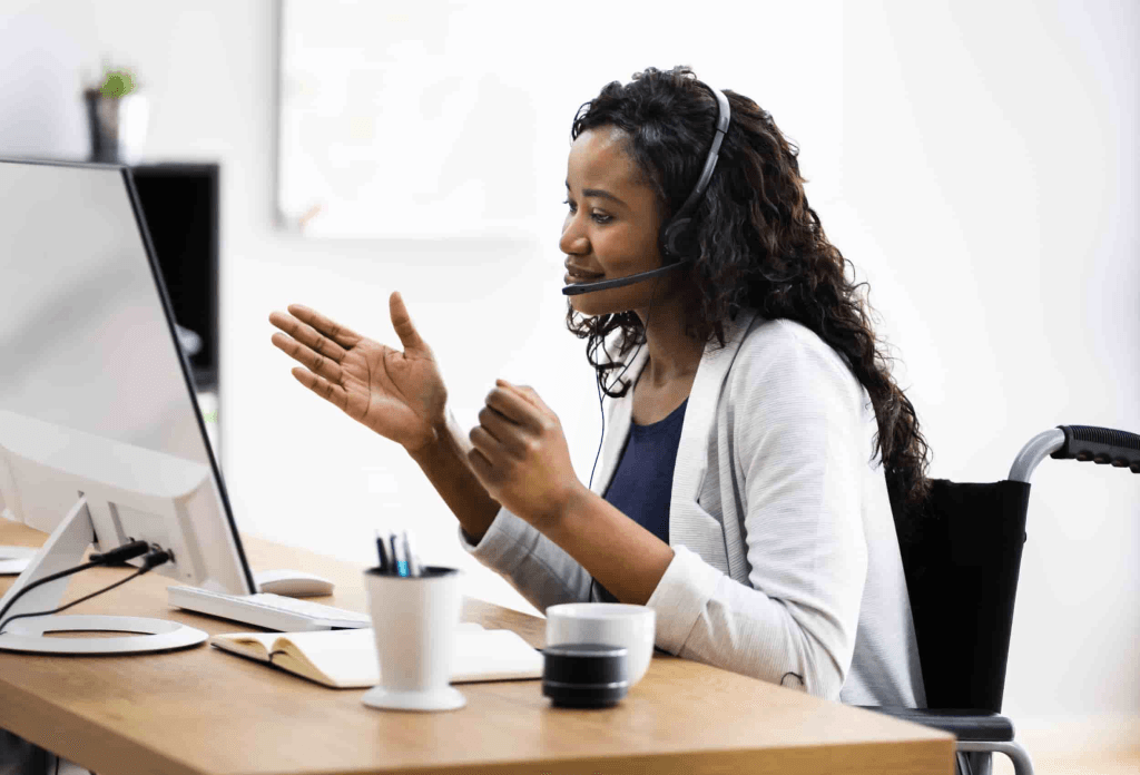 virtual assistant working and using AI