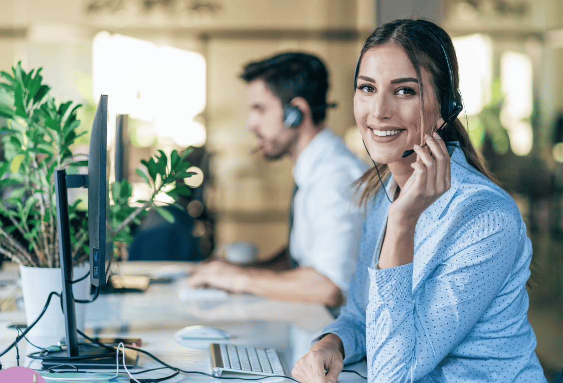 a virtual assistant employee doing jobs relating to customer services