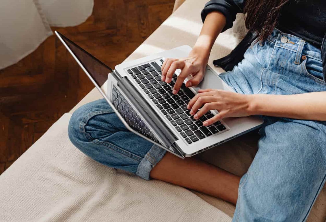 Virtual transcriptionist works remotely