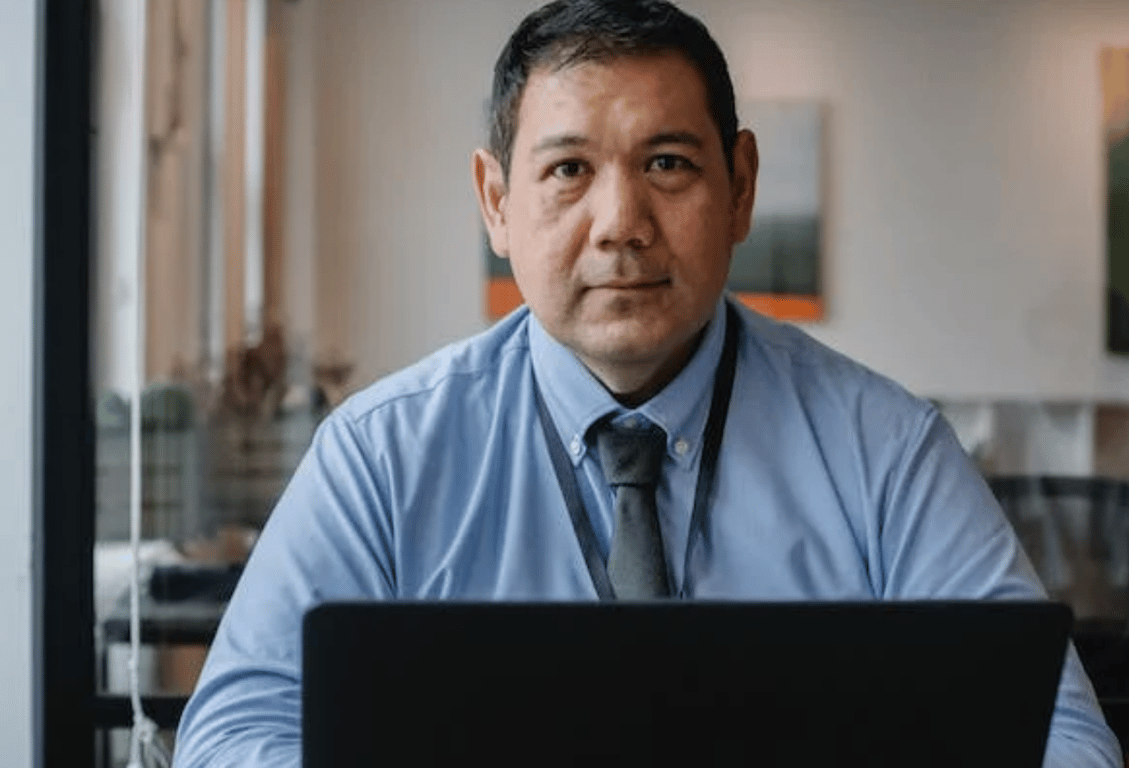 How can a Remote Employee Help You in Virtual Project Management
