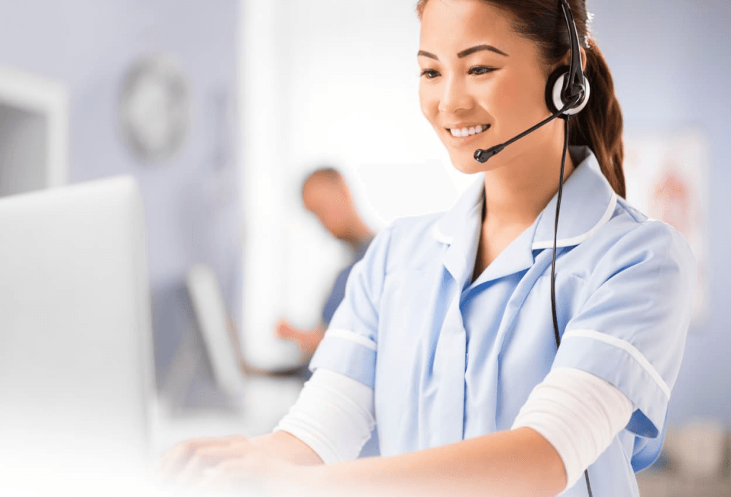 virtual assistant receptionist working on her laptop