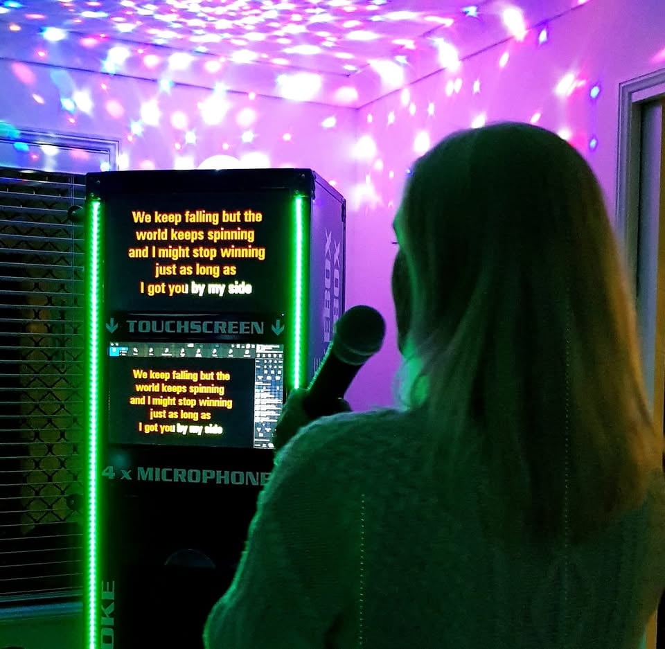 🎤 Karaoke & Jukebox Machine Hire - Party Starter! photo 7