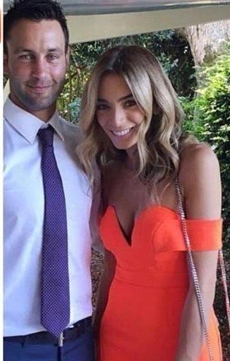 Sheike Diva Dress Orange Size 14 photo 4