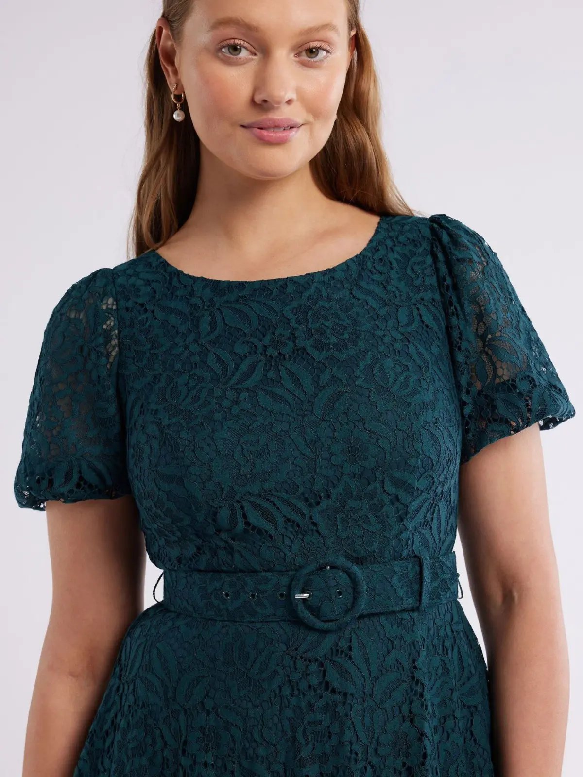 Review Emerald Short Puff Sleeves Avette Lace Knee Length Dress Green Size 12 photo 3