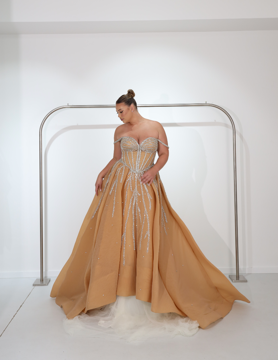 AURA BALLGOWN NUDE photo 2