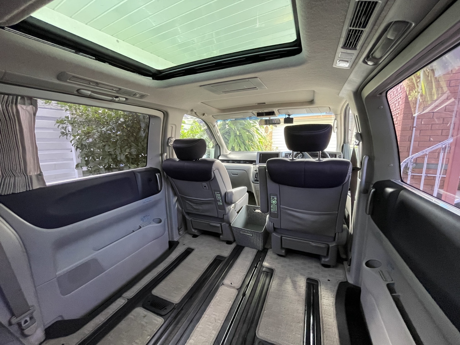Elgrand Camper photo 10