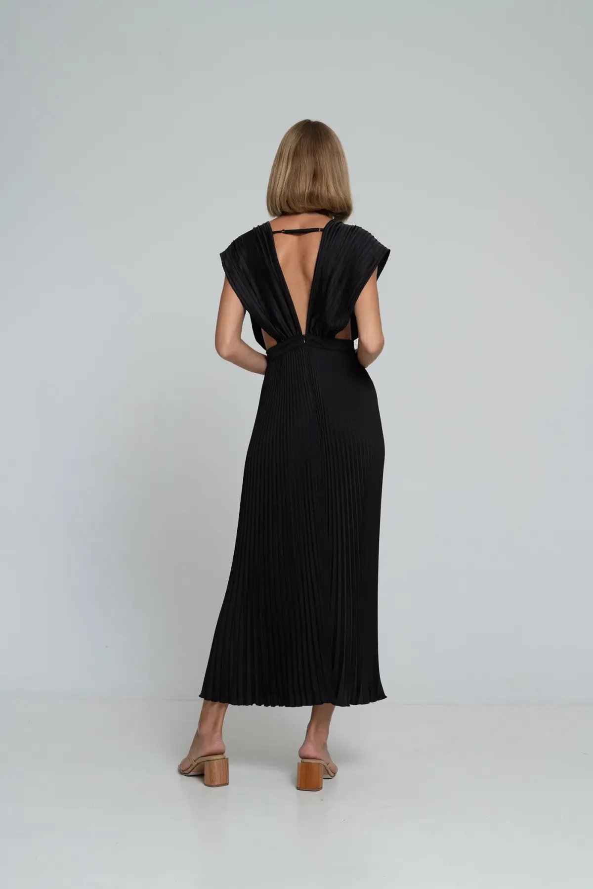 Lidee Gala Gown Noir Size 12 photo 4