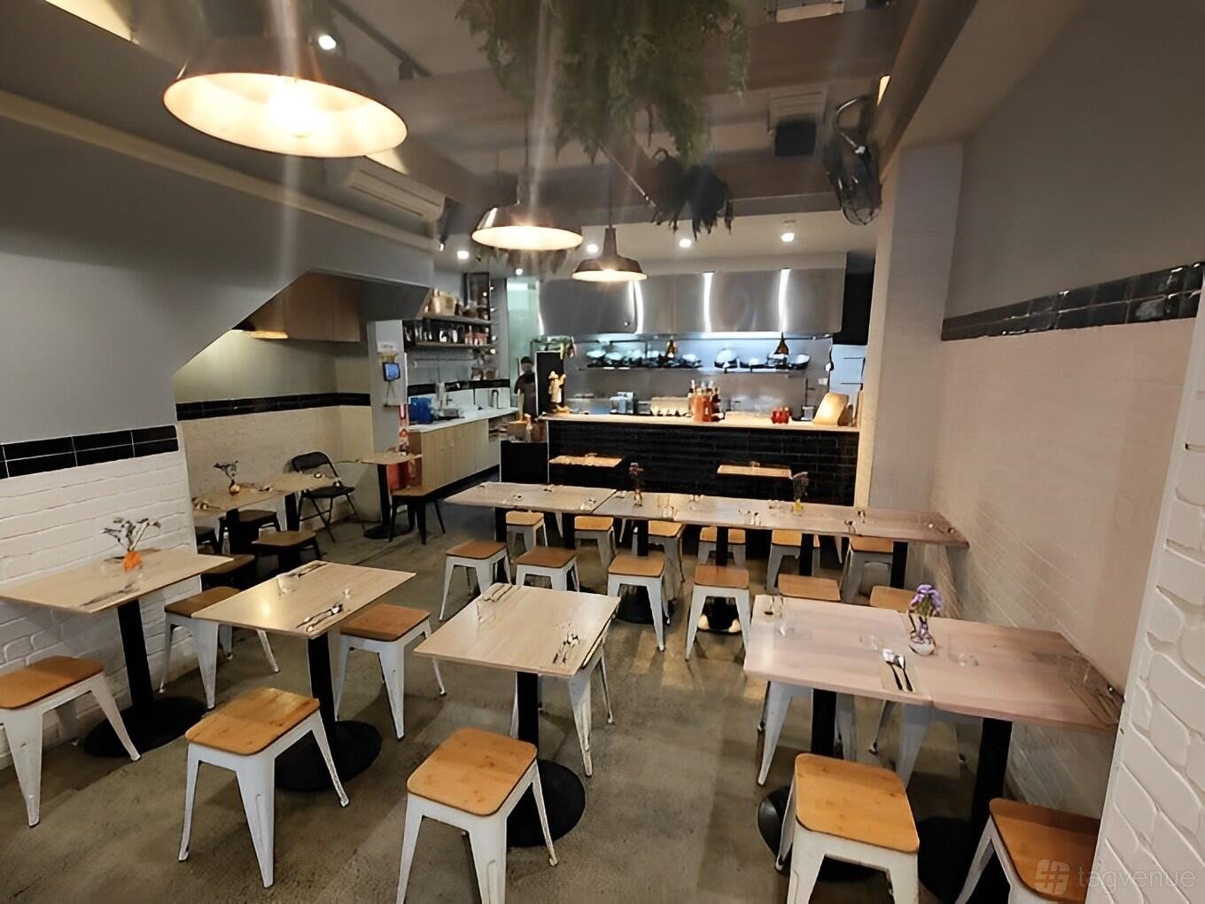 The Whole Venue at La Favola photo 4