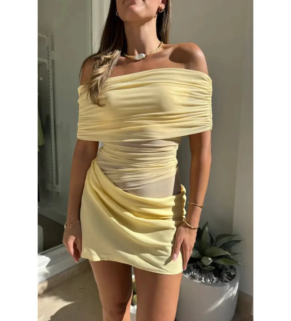 Benni Nico Off Shoulder Mini Butter Size XS/AU 6 photo 2
